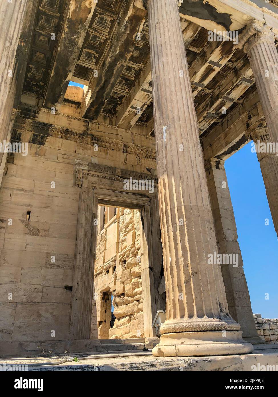 A vertical shot of the Parthenon monument of ancient Greek architecture