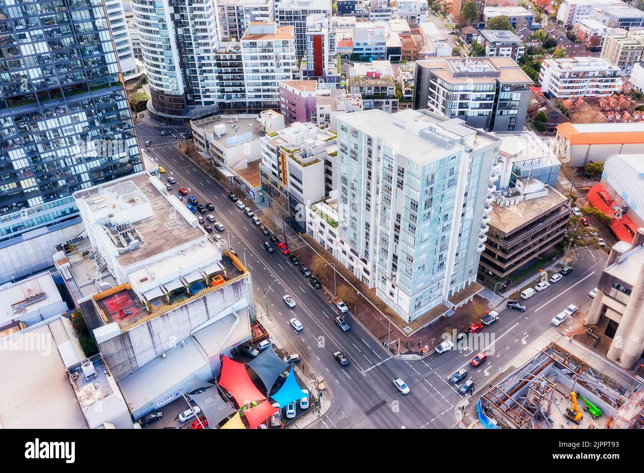 Vizinhança Americana Do Subúrbio Imagem de Stock - Imagem de construtor,  compra: 447925