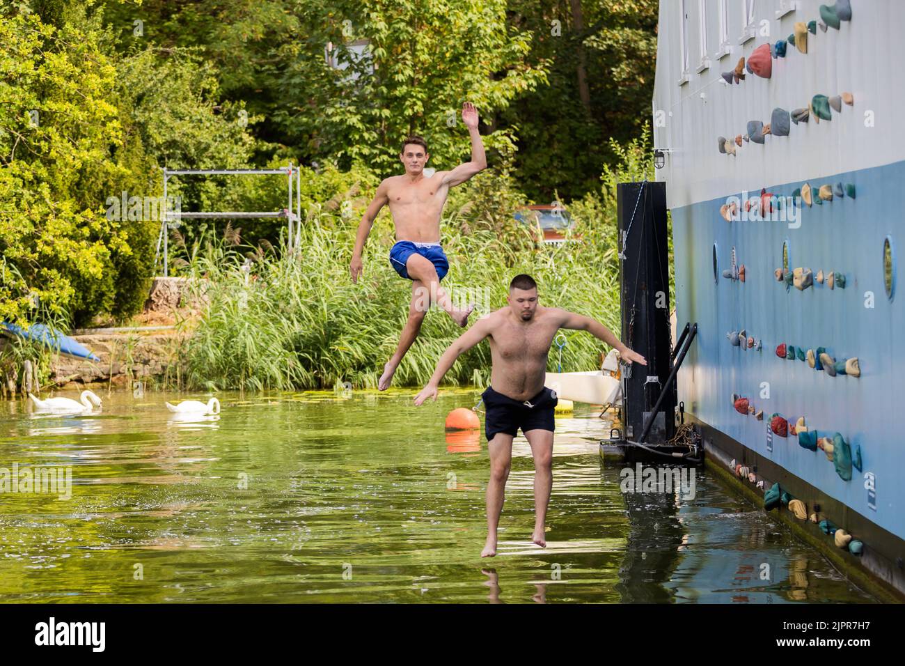 Berlin wannsee paddle hires stock photography and images Alamy