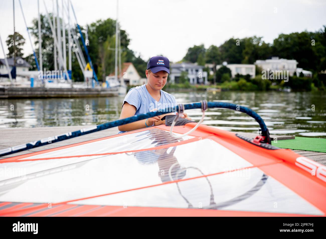 Berlin, Germany. 17th Aug, 2022. Everyone talks about standup paddle