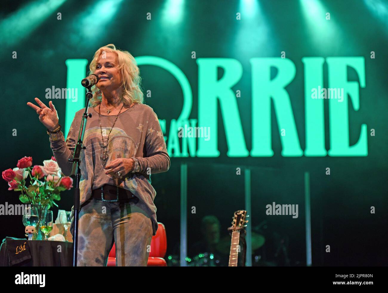 Hiawassee, GA, USA. 19th Aug, 2022. Lorrie on stage for Lorrie