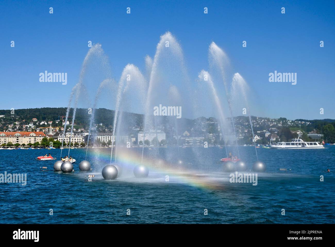 Fountain aquaretum hires stock photography and images Alamy