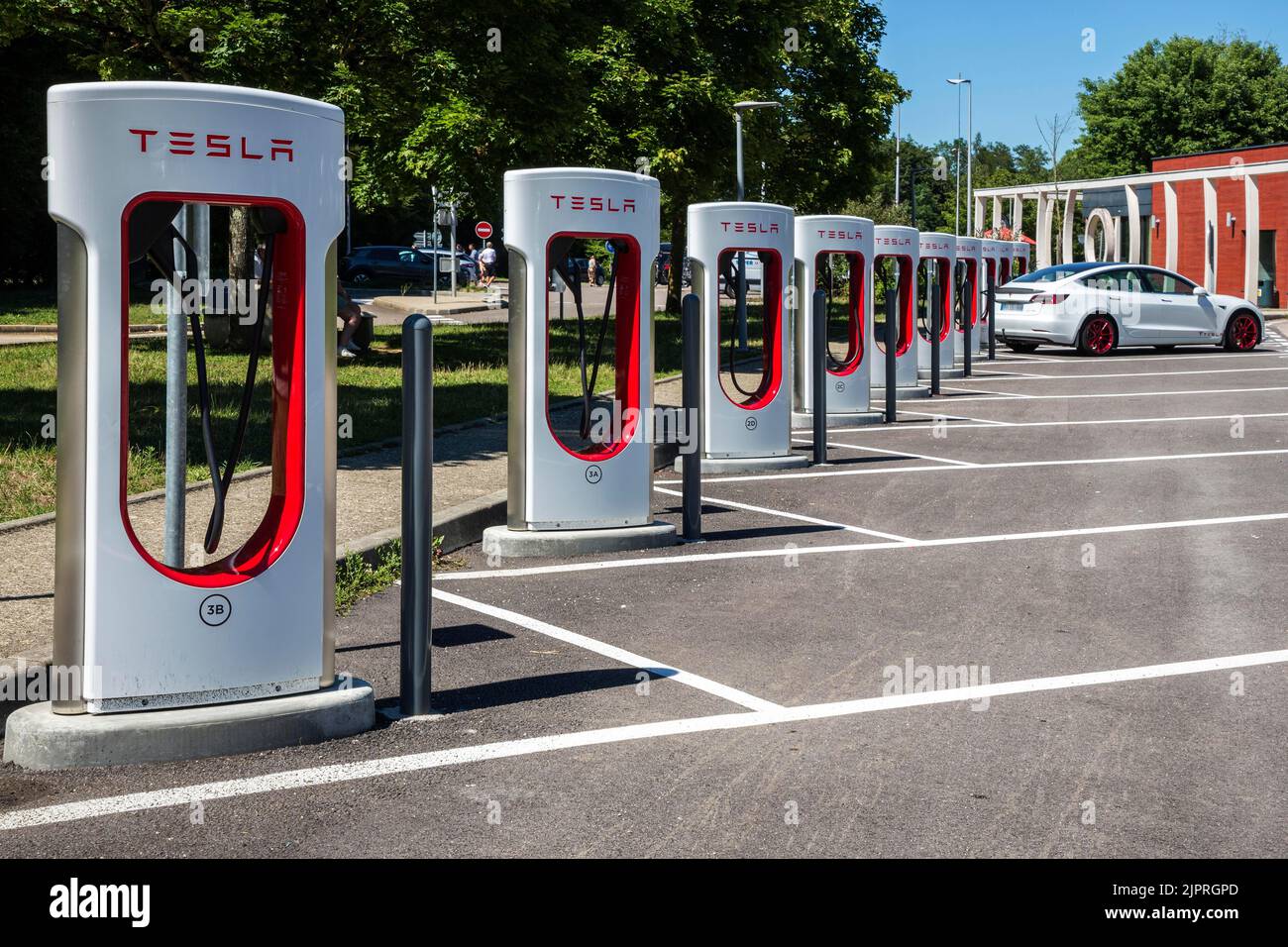 Charging stations for electric cars, Tesla charging stations, France