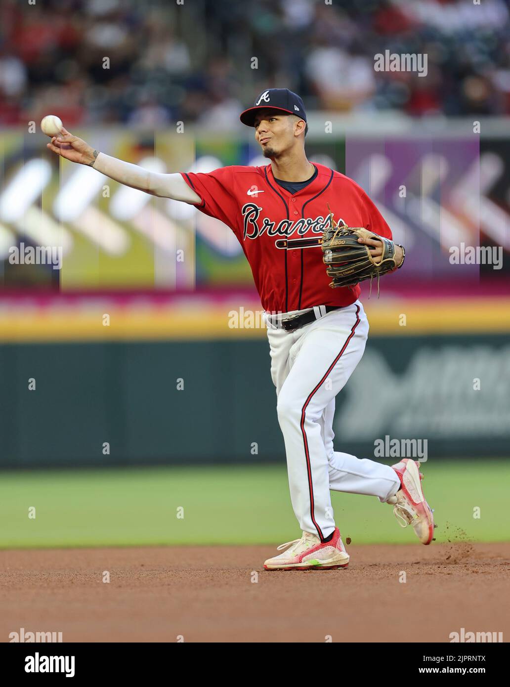 Atlanta, GA. USA; Atlanta Braves shortstop Dansby Swanson (7) throws to  first for the out during a major league baseball game against the Atlanta  Bra Stock Photo - Alamy