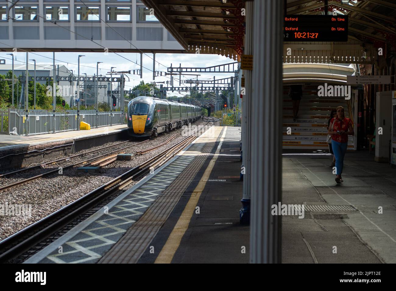 Labour mp's picket line hires stock photography and images Alamy