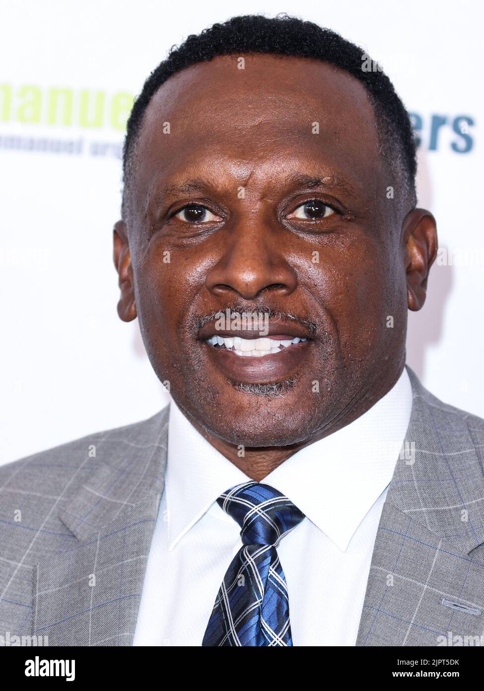 Beverly Hills, United States. 19th Aug, 2022. BEVERLY HILLS, LOS ANGELES, CALIFORNIA, USA - AUGUST 19: American former professional football player Tim Brown arrives at the 22nd Annual Harold And Carole Pump Foundation Gala held at The Beverly Hilton Hotel on August 19, 2022 in Beverly Hills, Los Angeles, California, United States. (Photo by Xavier Collin/Image Press Agency) Credit: Image Press Agency/Alamy Live News Stock Photo