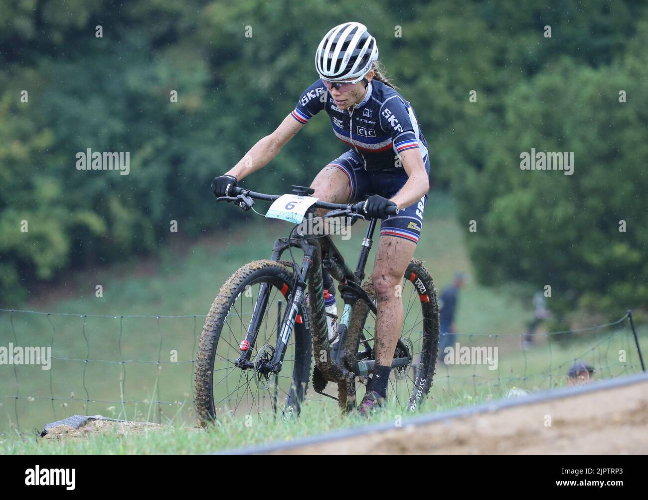 Loana of France Gold medal during the Cycling Mountain Bike