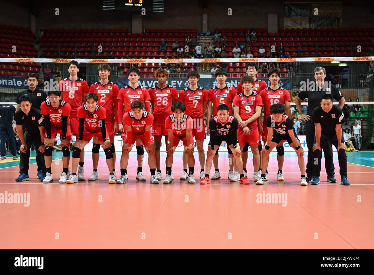 Cuneo, Cuneo, Italy, August 20, 2022, Team Japan  during  DHL Test Match Tournament - Italy vs Japan - Volleyball Intenationals Stock Photo