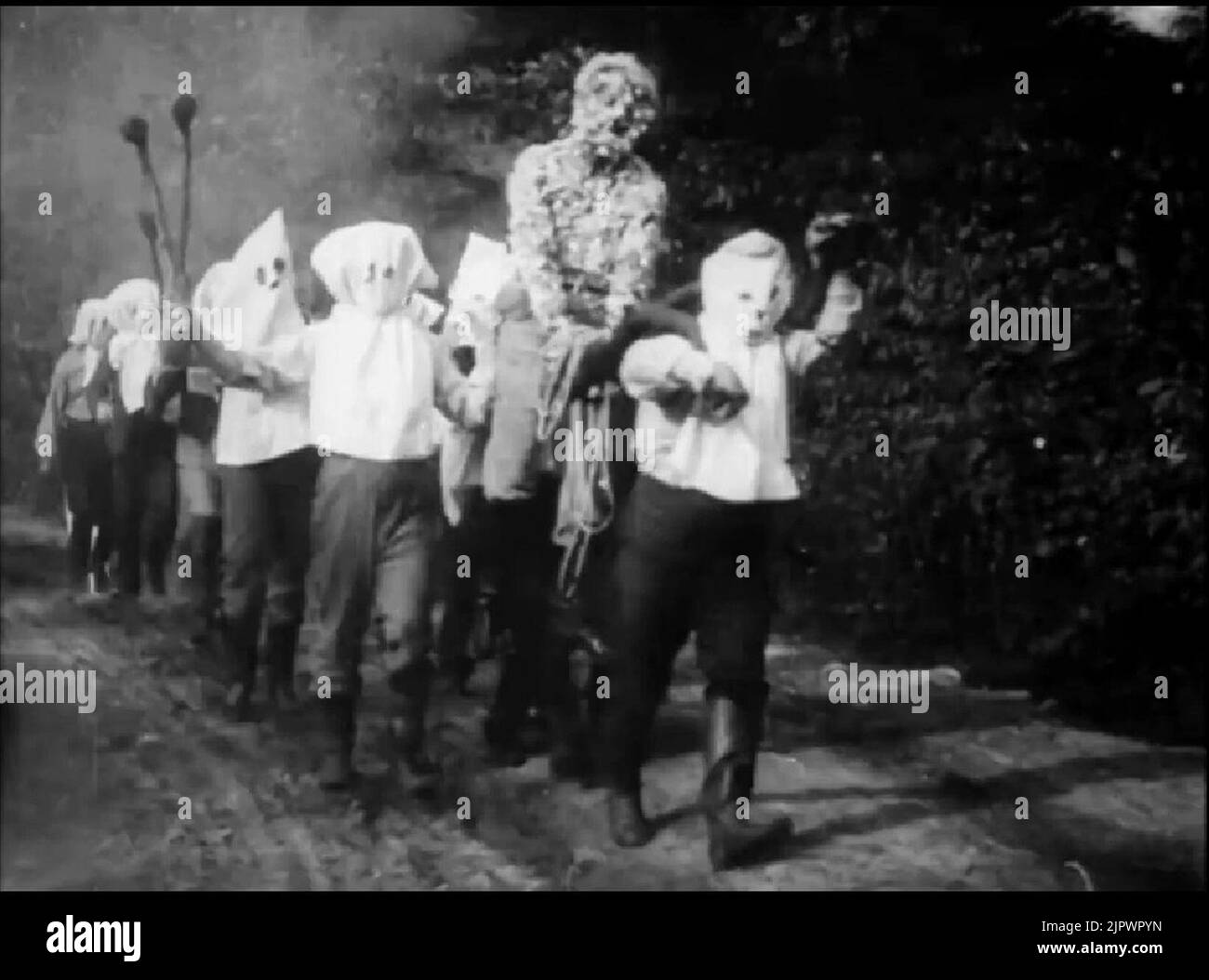 The White Caps (1905) screenshot 3 Stock Photo Alamy