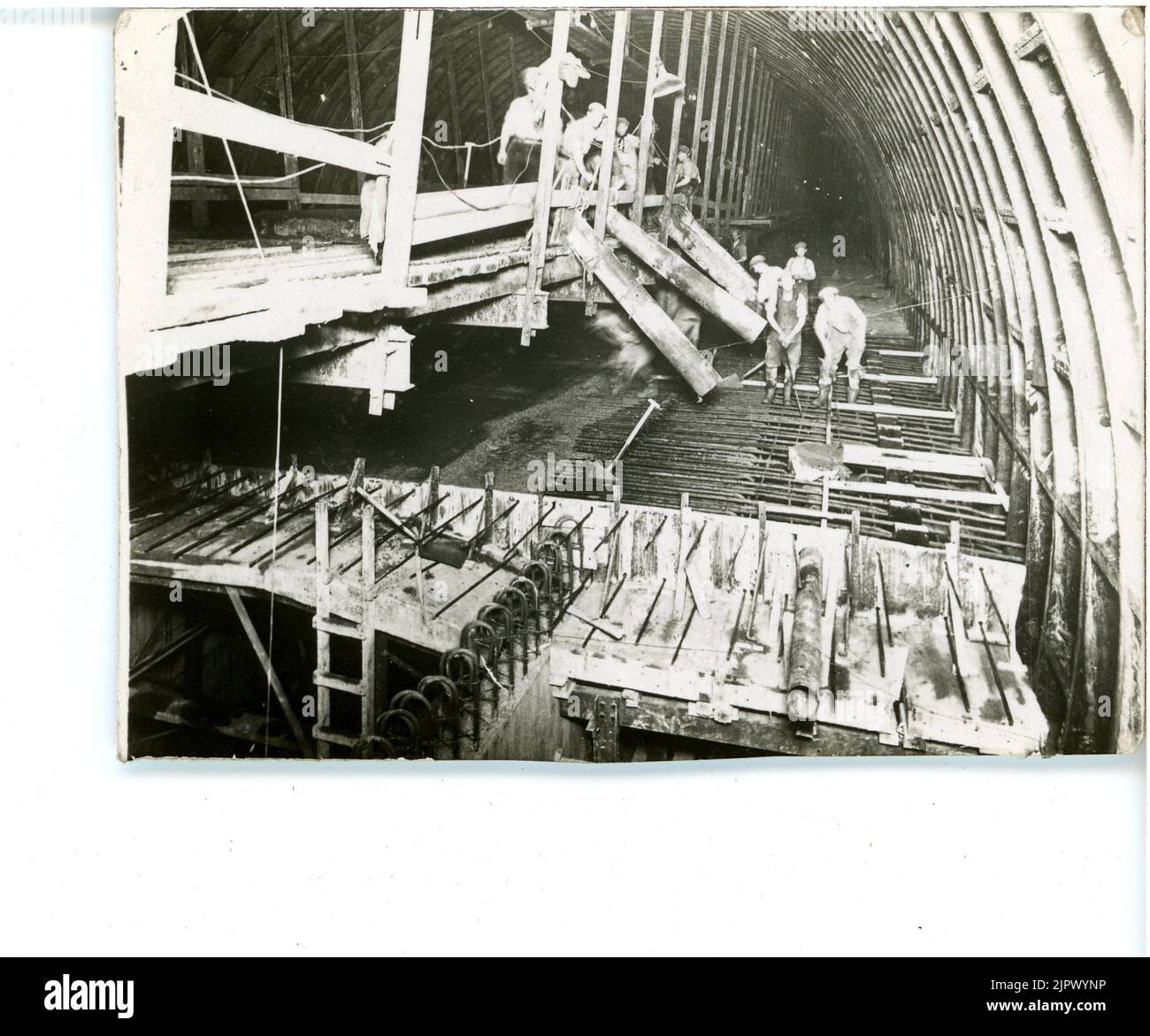 Queensway tunnel Cut Out Stock Images & Pictures Alamy