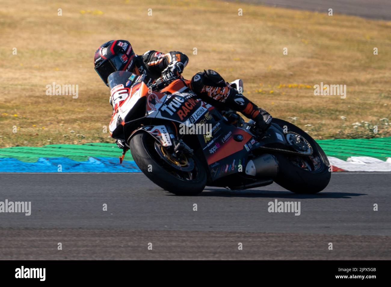 True Racing 55 British Super Bikes GP2 Thruxton 2022 Stock Photo - Alamy