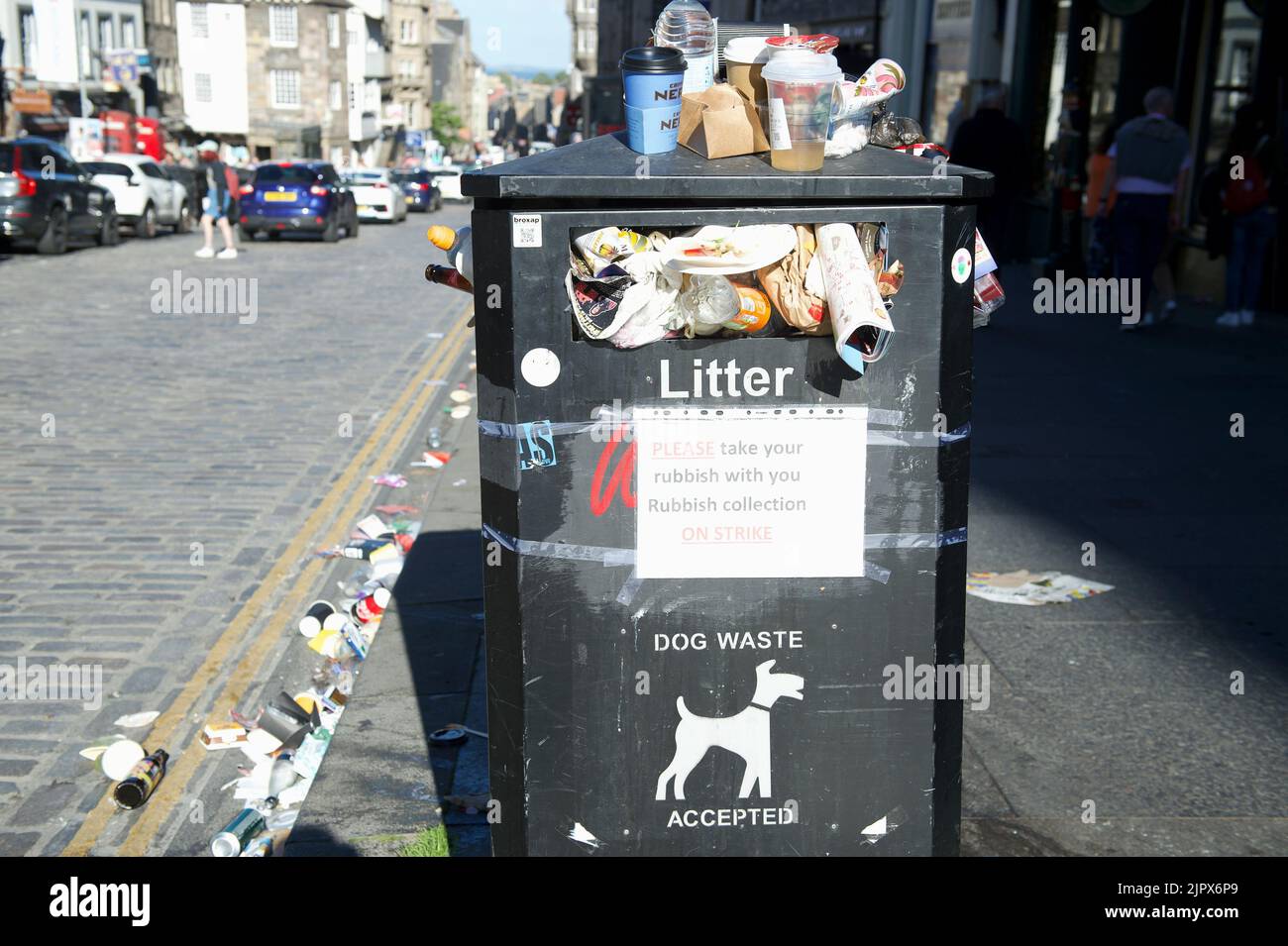 Edinburgh,UK. 20th August 2022. Bins in Edinburgh overflowing due to