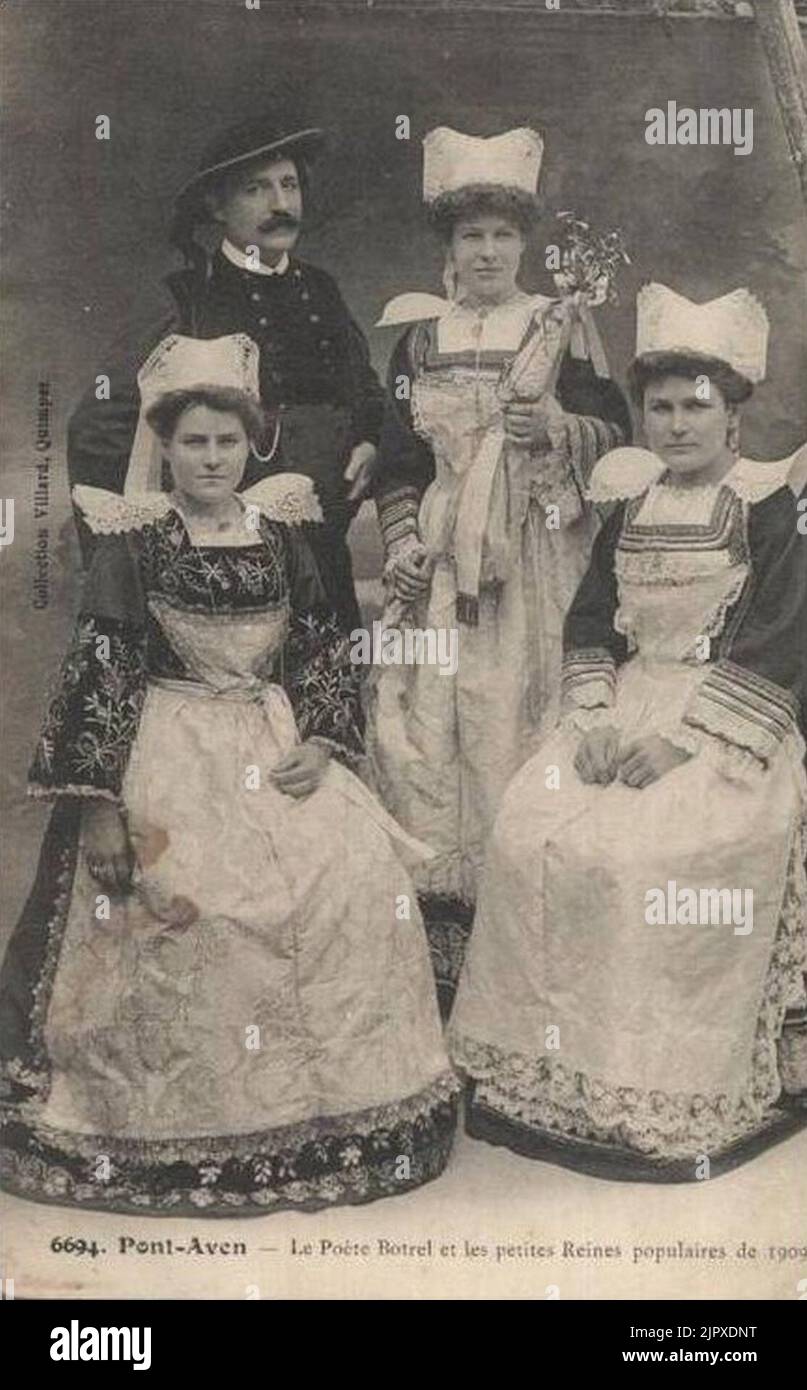 Théodore Botrel et les petites reines populaires de Pont-Aven 1909 Stock Photo