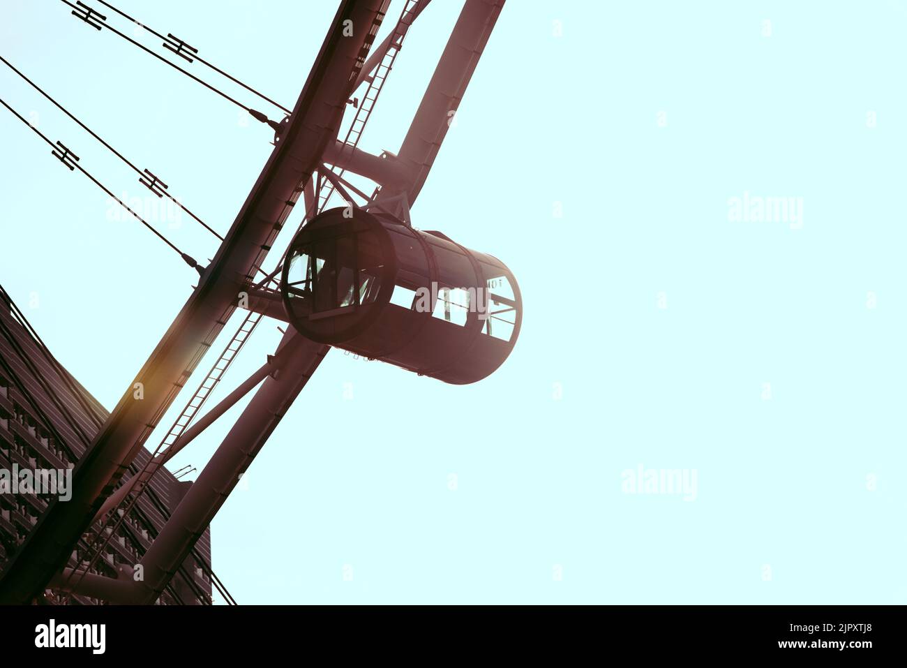 Singapore flyer ferris wheel hi-res stock photography and images - Alamy