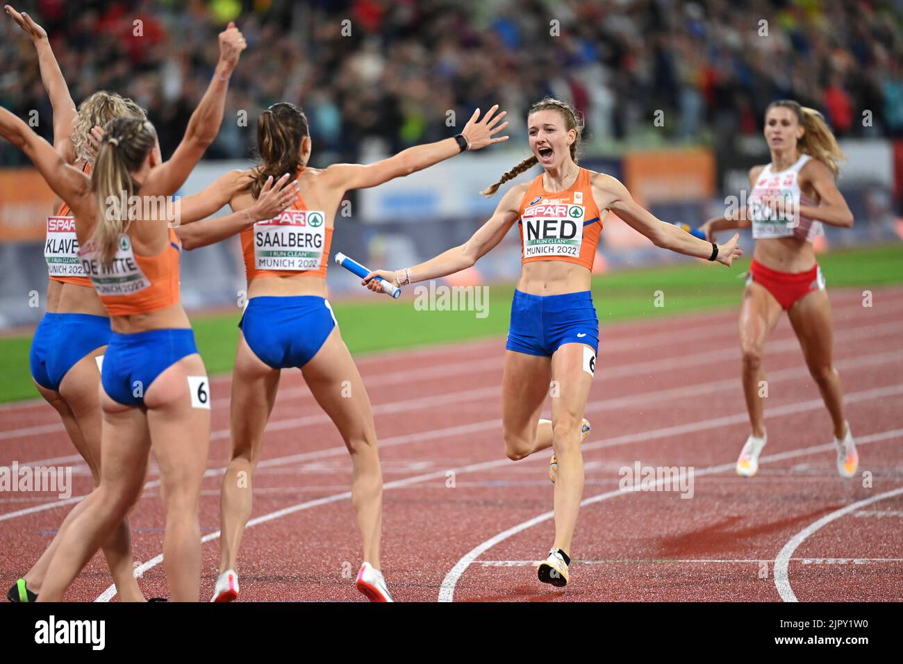 Netherlands: Eveline Saalberg, Lieke Klaver, Lisanne de Witte, Femke Bol. 4x400 relay race women Gold Medal. European Championships Munich 2022 Stock Photo
