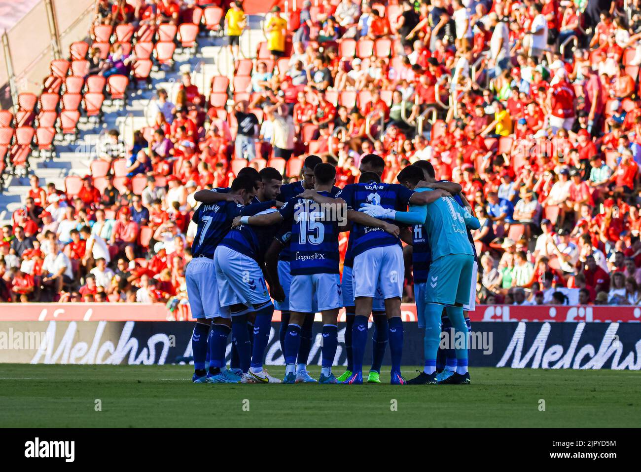 MALLORCA, SPAIN - AUGUST 20: Betis players the match between RCD Mallorca and Real Betis of La Liga Santander on August 20, 2022 at Visit Mallorca Stadium Son Moix in Mallorca, Spain. (Photo by Samuel Carreño/PxImages) Stock Photo