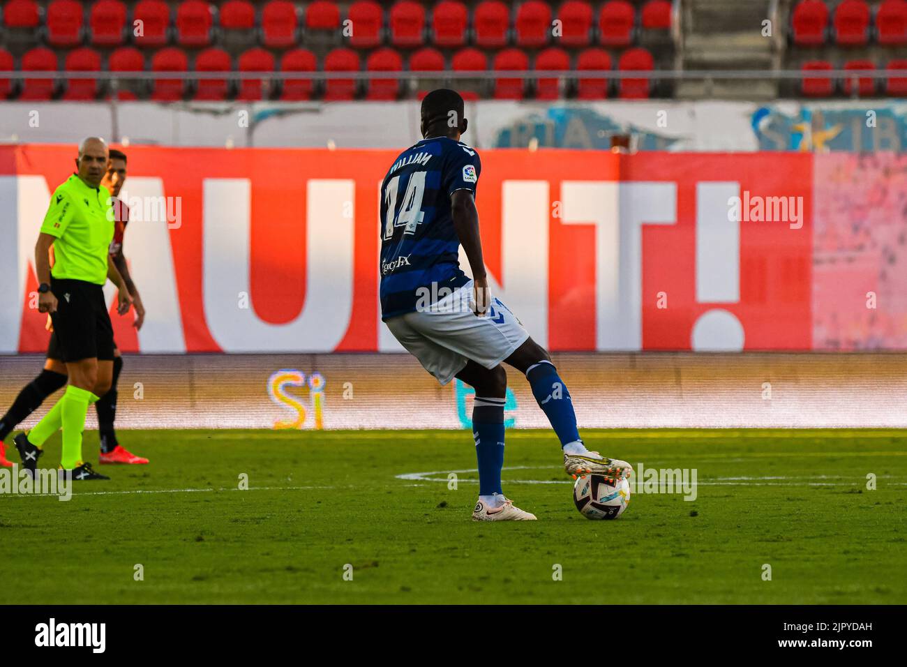 MALLORCA, SPAIN - AUGUST 20: William Carvalho of Real Betis in the match between RCD Mallorca and Real Betis of La Liga Santander on August 20, 2022 at Visit Mallorca Stadium Son Moix in Mallorca, Spain. (Photo by Samuel Carreño/PxImages) Stock Photo