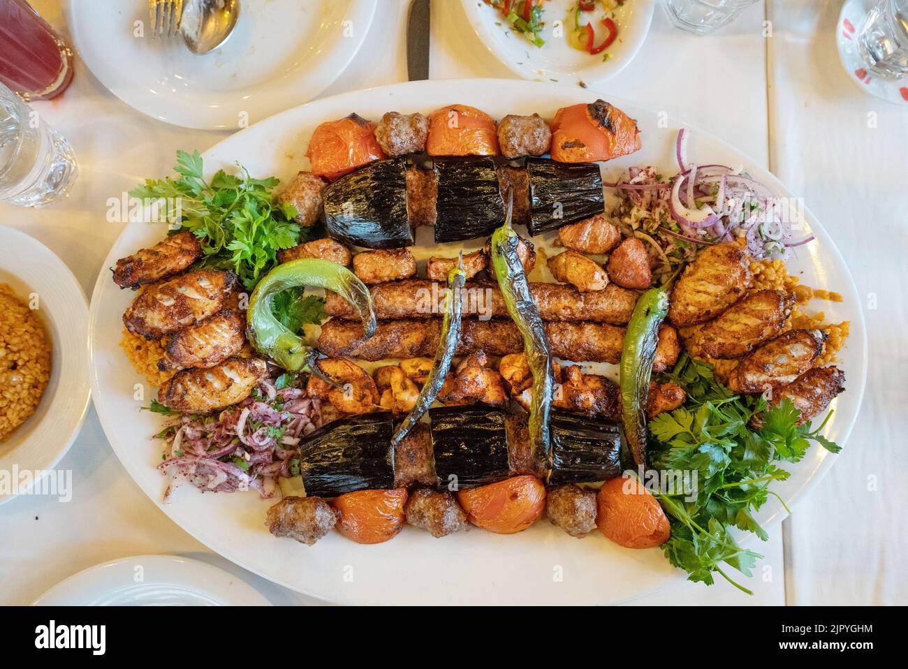 kebab meat platter with chilli and onion Stock Photo Alamy