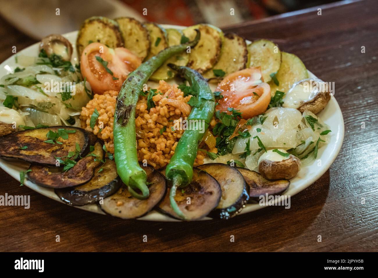 kebab meat platter with chilli and onion Stock Photo Alamy