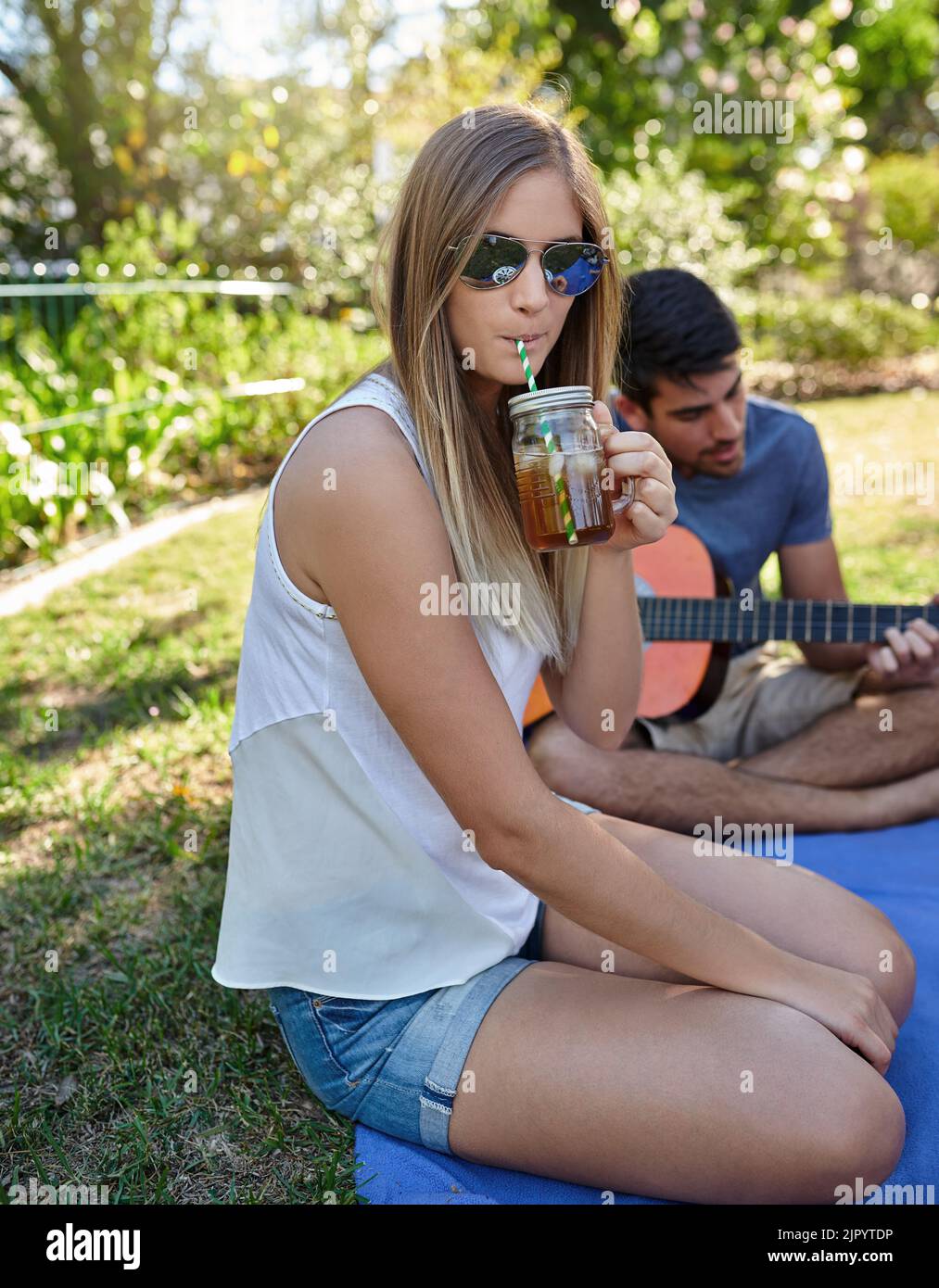 Woman enjoying a day out socializing hi-res stock photography and ...