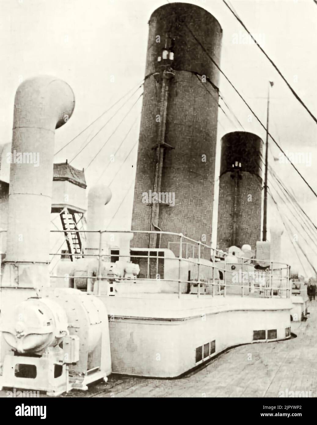 Titanic's 3rd and 4rd funnels Stock Photo Alamy