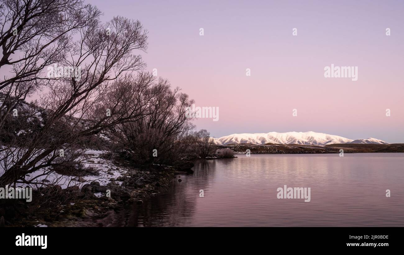 Lake Ohau at sunset, Twizel, South Island Stock Photo - Alamy