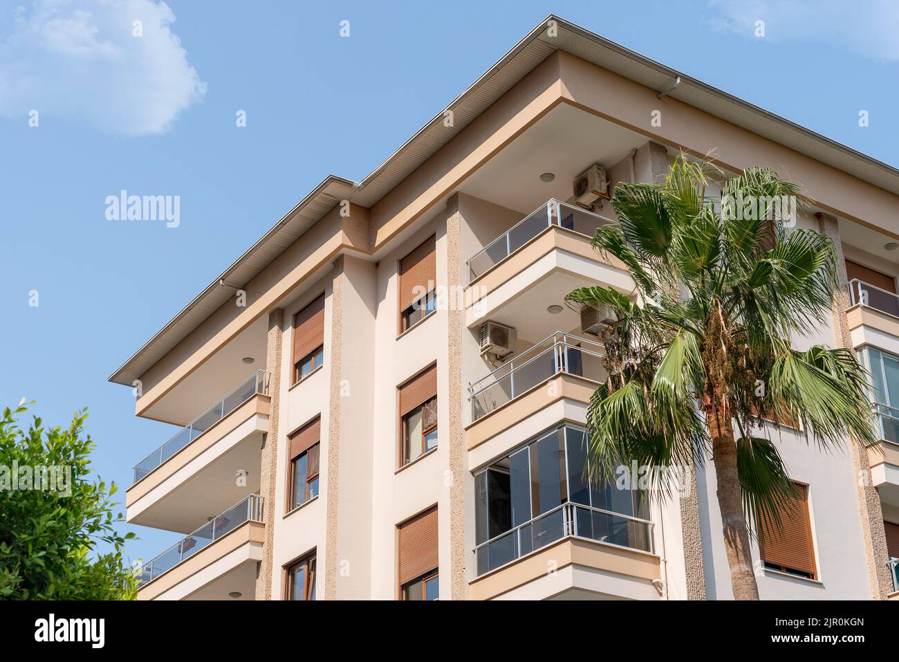 Curated visual reference: Visual Reference: Modern Luxury Residential Apartment Residential Building With Blue Sky