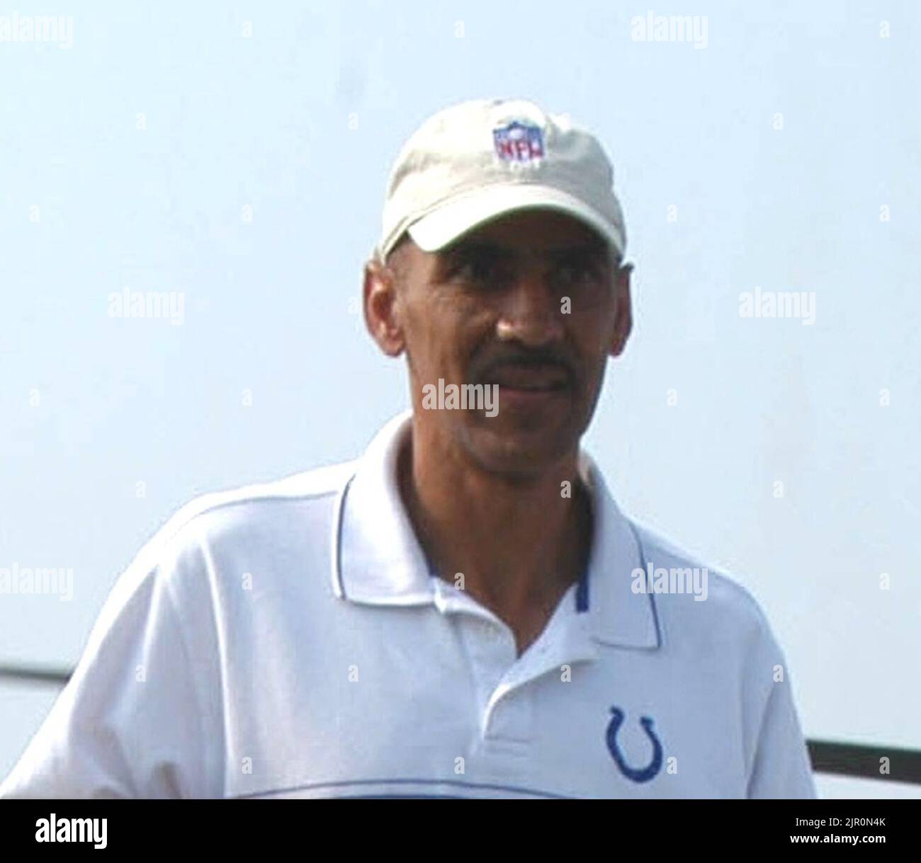 Tony dungy hi-res stock photography and images - Alamy