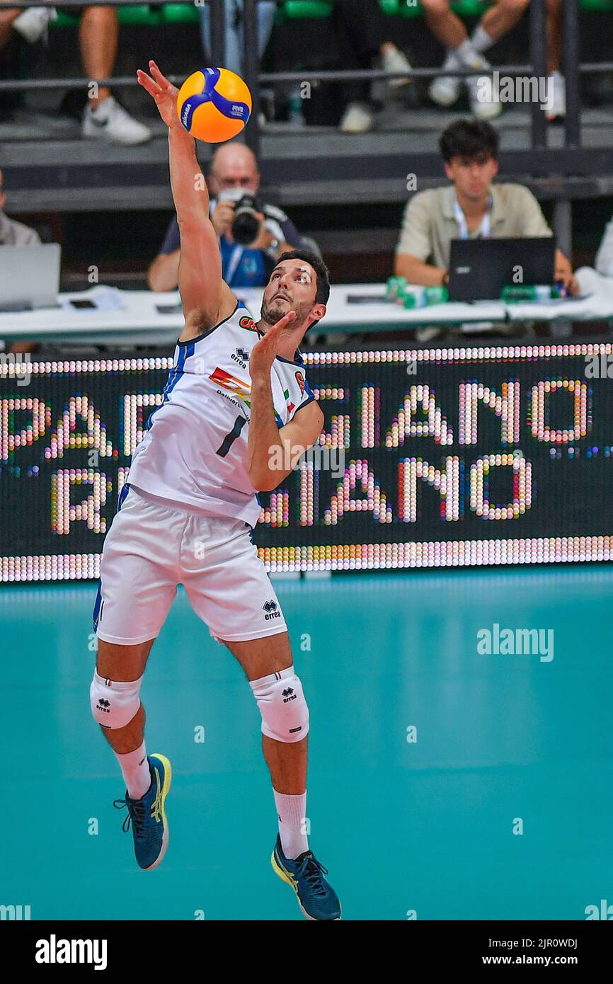 Cuneo, Cuneo, Italy, August 20, 2022, Giulio Pinali (Italy)  during  DHL Test Match Tournament - Italy vs Japan - Volleyball Intenationals Stock Photo