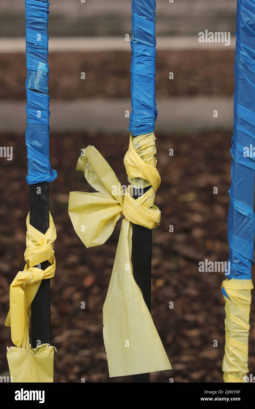 Ukraine Ribbon Support Support ribbons hi-res stock photography and images - Alamy
