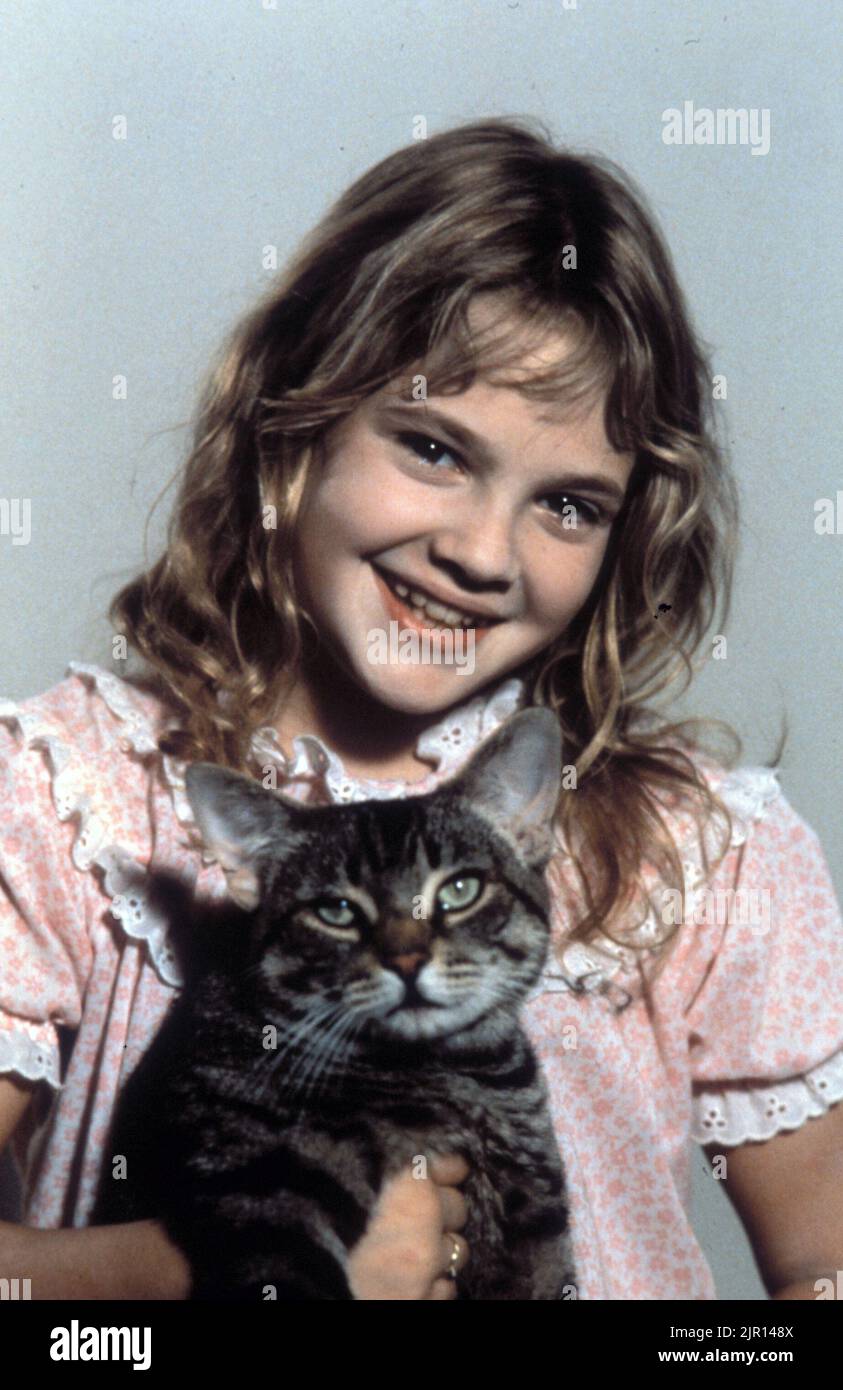DREW BARRYMORE in CAT'S EYE (1985), directed by LEWIS TEAGUE. Credit: DE LAURENTIS/MGM/UA / Album Stock Photo