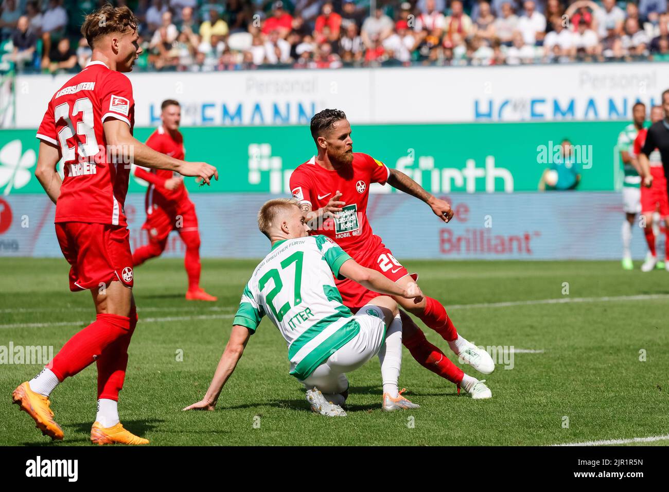 21 August 2022, Bavaria, Fürth: Soccer: 2. Bundesliga, SpVgg Greuther ...
