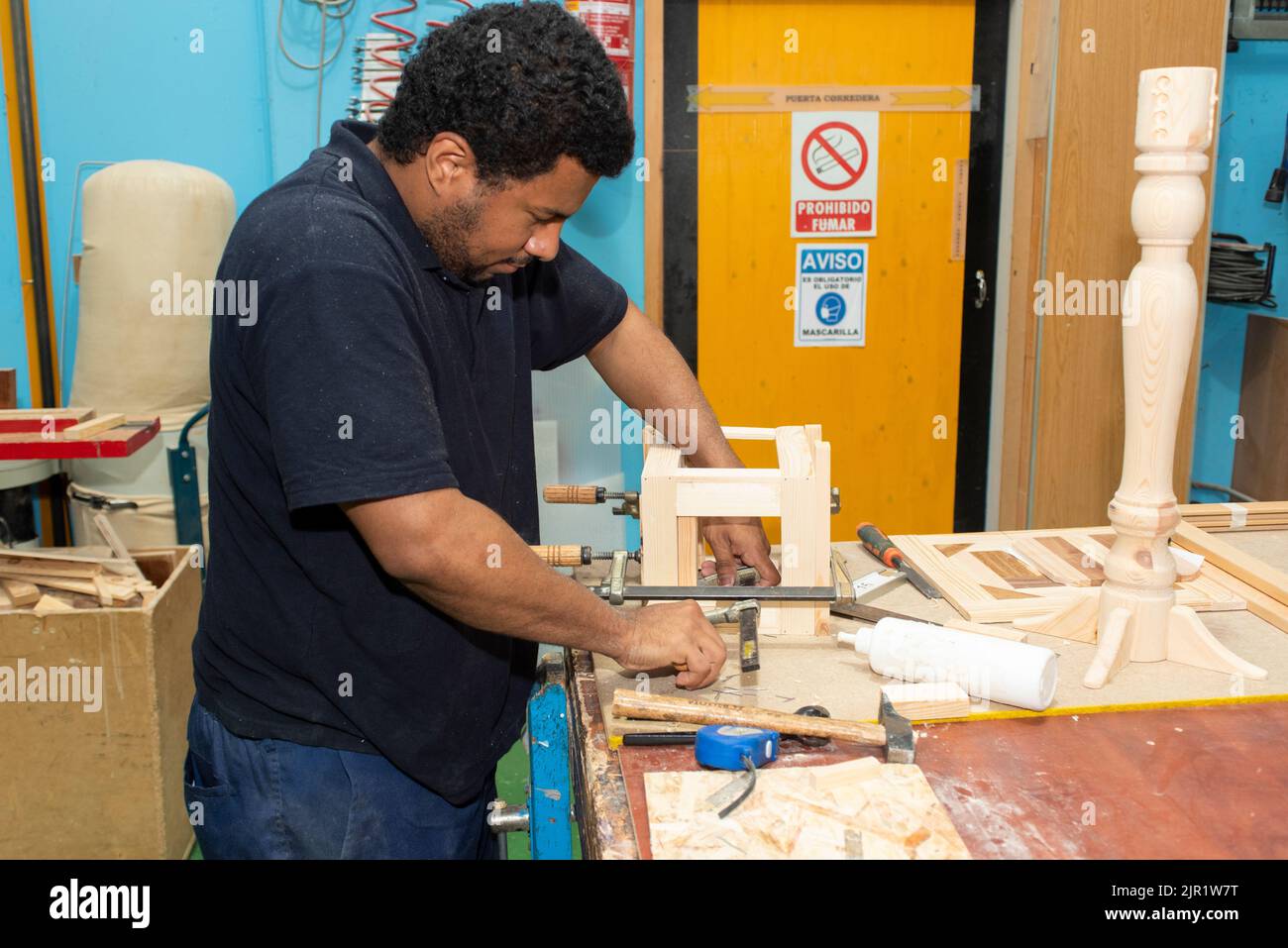 Carpenters clamps hi res stock photography and images Alamy Carpenters clamps hi res stock photography and images Alamy