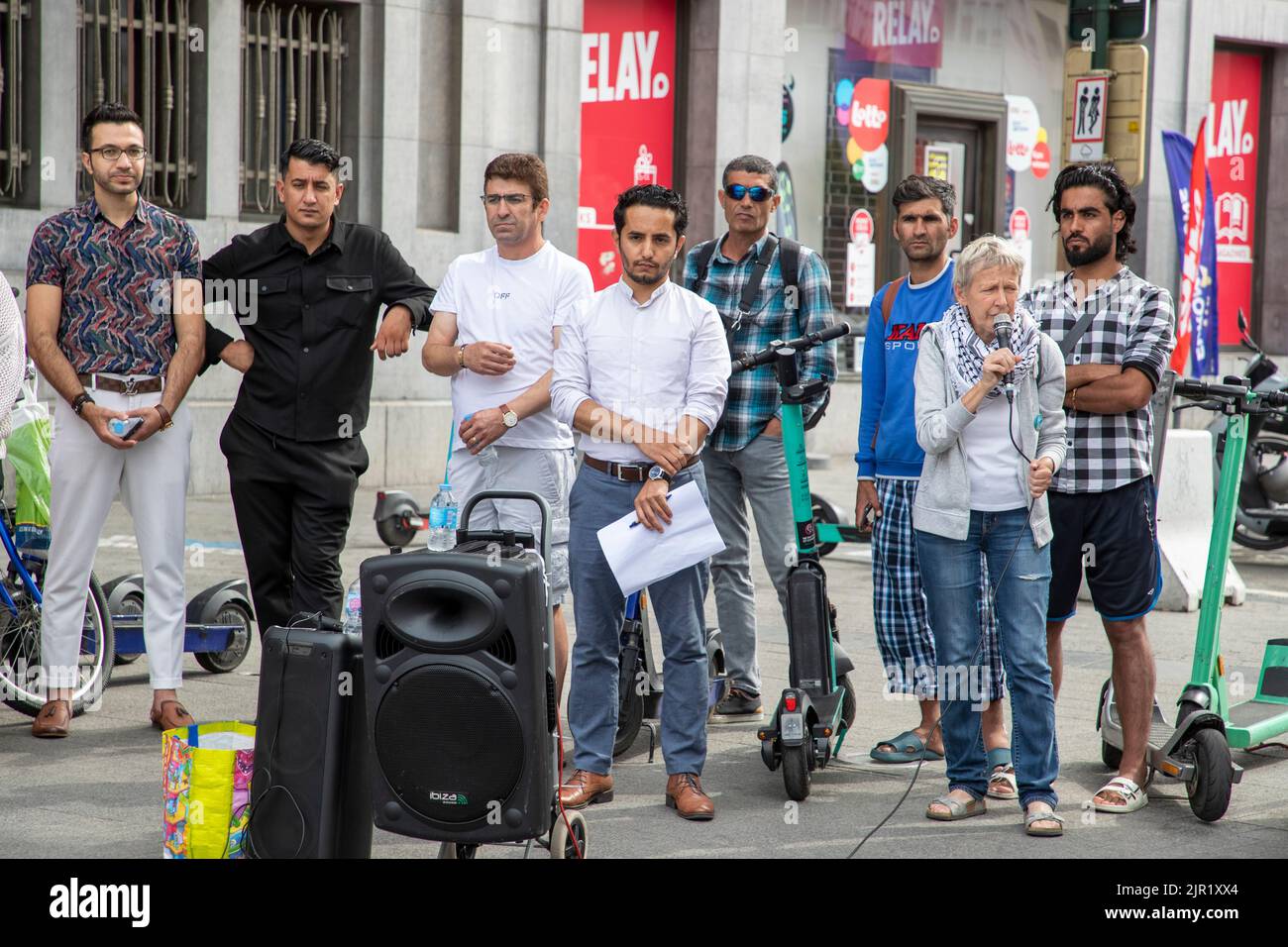 Brussels. Belgium, 21 August 2022, Illustration shows  a gathering of Afghan refugees and organisations at Brussels central station, as Taliban are in power for one year and it is also forty years of war and occupation, Sunday 21 August 2022 in Brussels. BELGA PHOTO NICOLAS MAETERLINCK Stock Photo