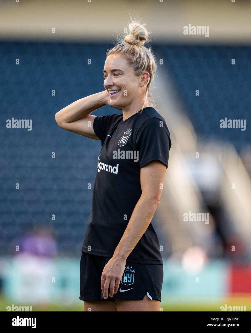 Kristie Mewis (19 NJ/NY Gotham FC) during the National Women Soccer