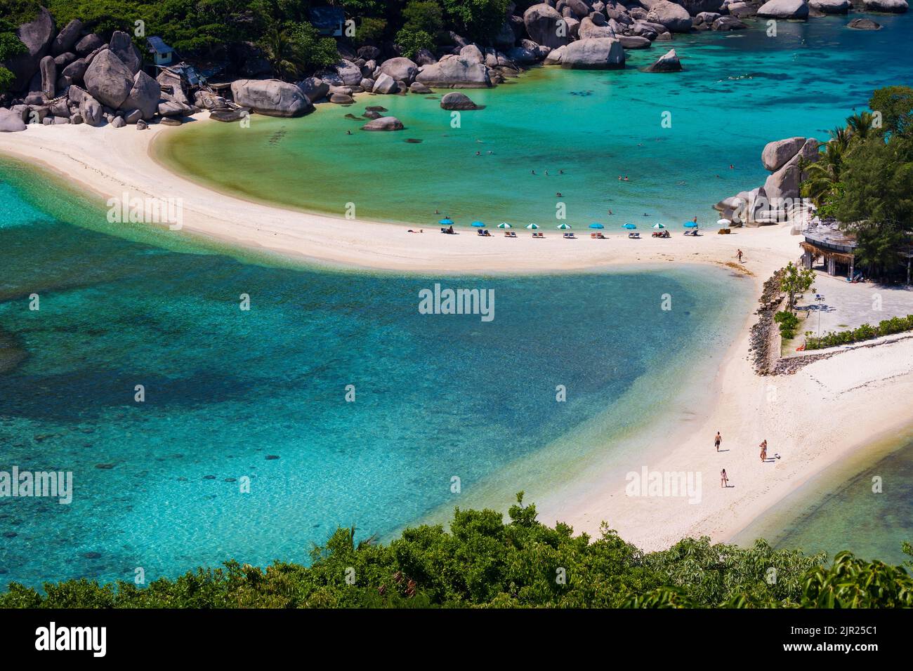 Aerial shot of the idyllic tropical island of Koh Nang Yuan from its famous viewpoint, Thailand Stock Photo