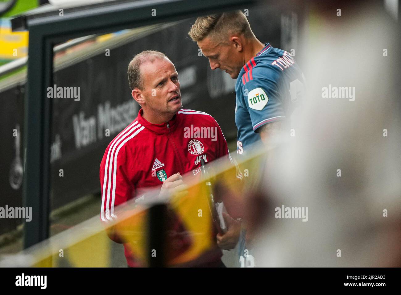 Waalwijk - Feyenoord assistent-trainer Sipke Hulshoff, Jens Toornstra ...