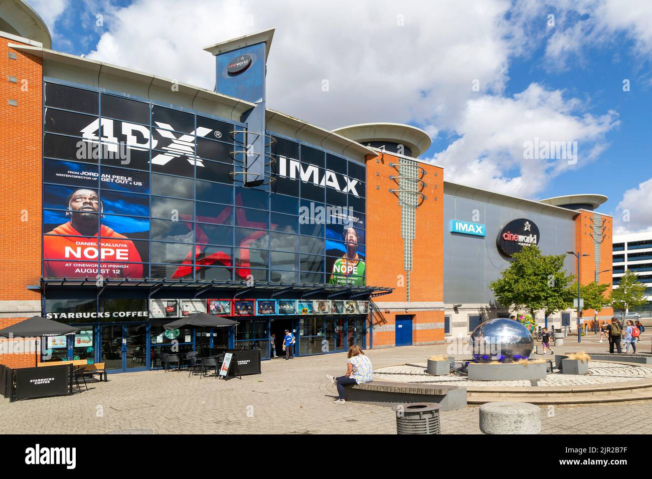 cineworld-4dx-imax-multiplex-cinema-building-cardinal-park-ipswich