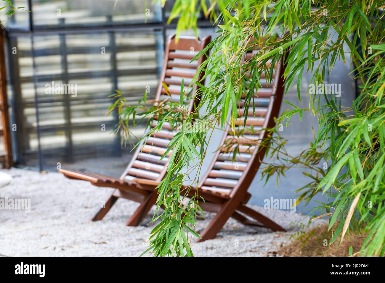 Bamboo table and chairs in Japanese garden Stock Photo Alamy