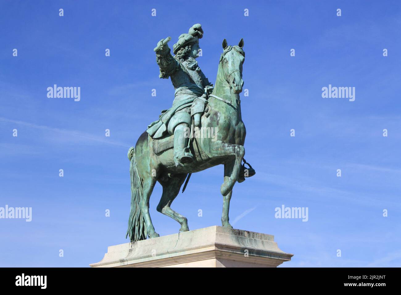 Equine statue louis xiv fourteenth france french king monarch horse hi ...