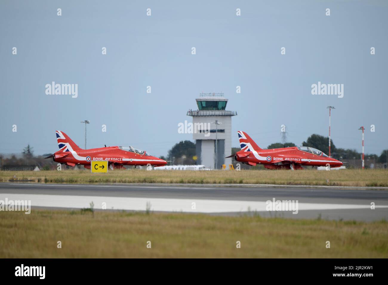 Southend-on-Sea Essex, UK. 21st Aug, 2022. The Red Arrows take off from Southend airport heading for the Eastbourne airshow. The display team have been using the Essex airport as an operational base for the duration of the airshow Credit: MARTIN DALTON/Alamy Live News Stock Photo