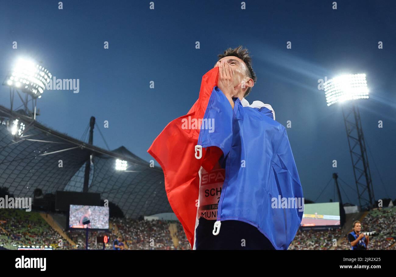 2022 European Championships - Athletics - Olympiastadion, Munich, Germany - August 21, 2022 France's Yann Schrub celebrates after winning bronze in the men's 10,000m final REUTERS/Wolfgang Rattay Stock Photo