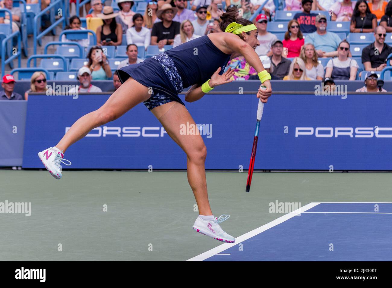 Mason, Ohio, USA. 21st Aug, 2022. Caroline Garcia (FRA) serves during