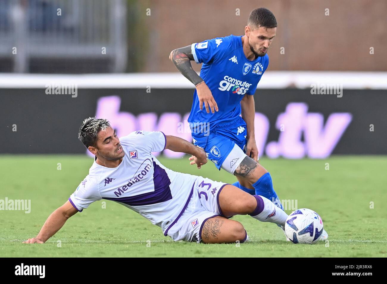 Empoli, Italy. 21st Aug, 2022. Domilson Cordeiro dos Santos Dodo (ACF  Fiorentina) during Empoli FC vs ACF Fiorentina, italian soccer Serie A  match in Empoli, Italy, August 21 2022 Credit: Independent Photo