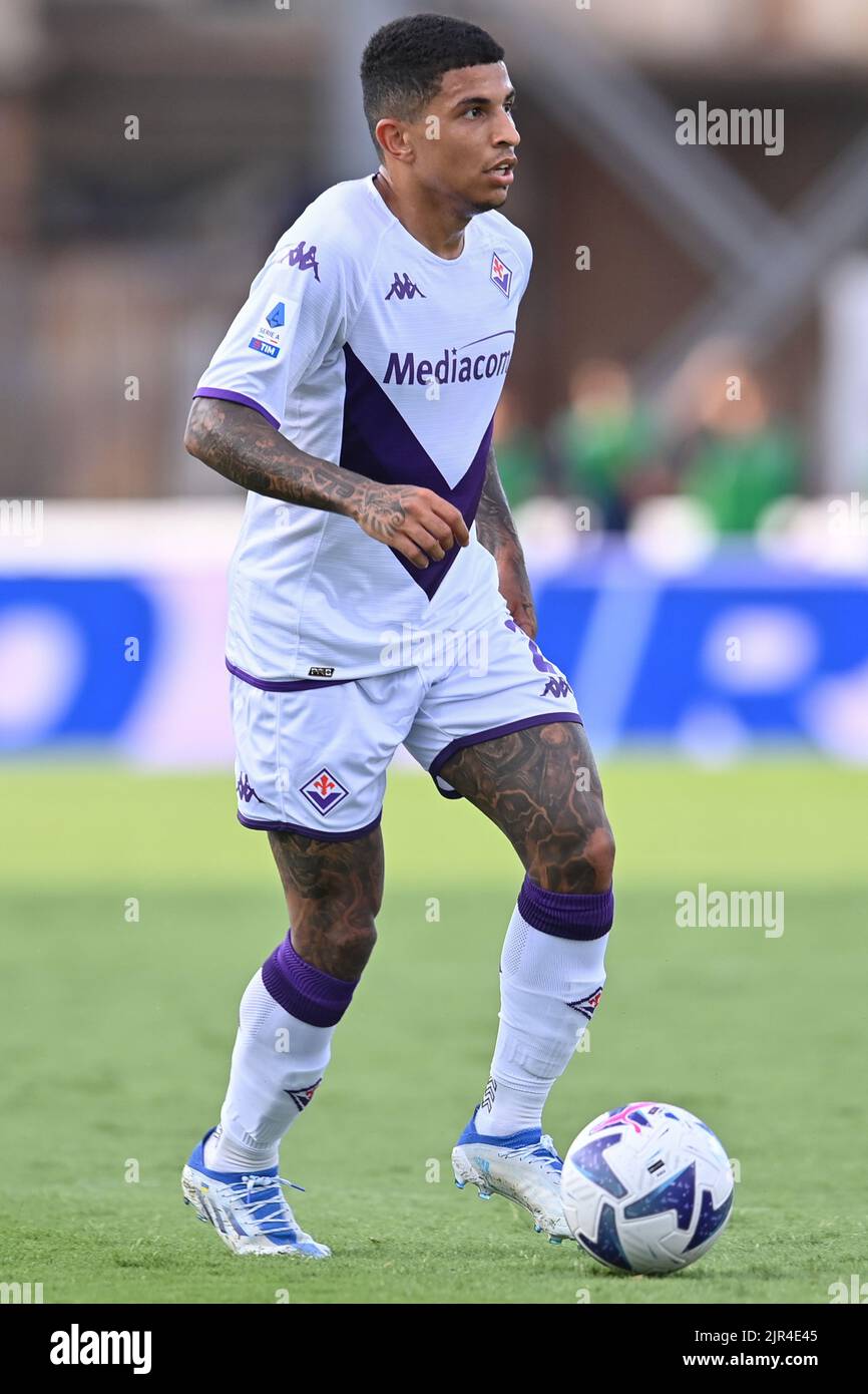 Empoli, Italy. 21st Aug, 2022. Domilson Cordeiro dos Santos Dodo (ACF  Fiorentina) during Empoli FC vs ACF Fiorentina, italian soccer Serie A  match in Empoli, Italy, August 21 2022 Credit: Independent Photo