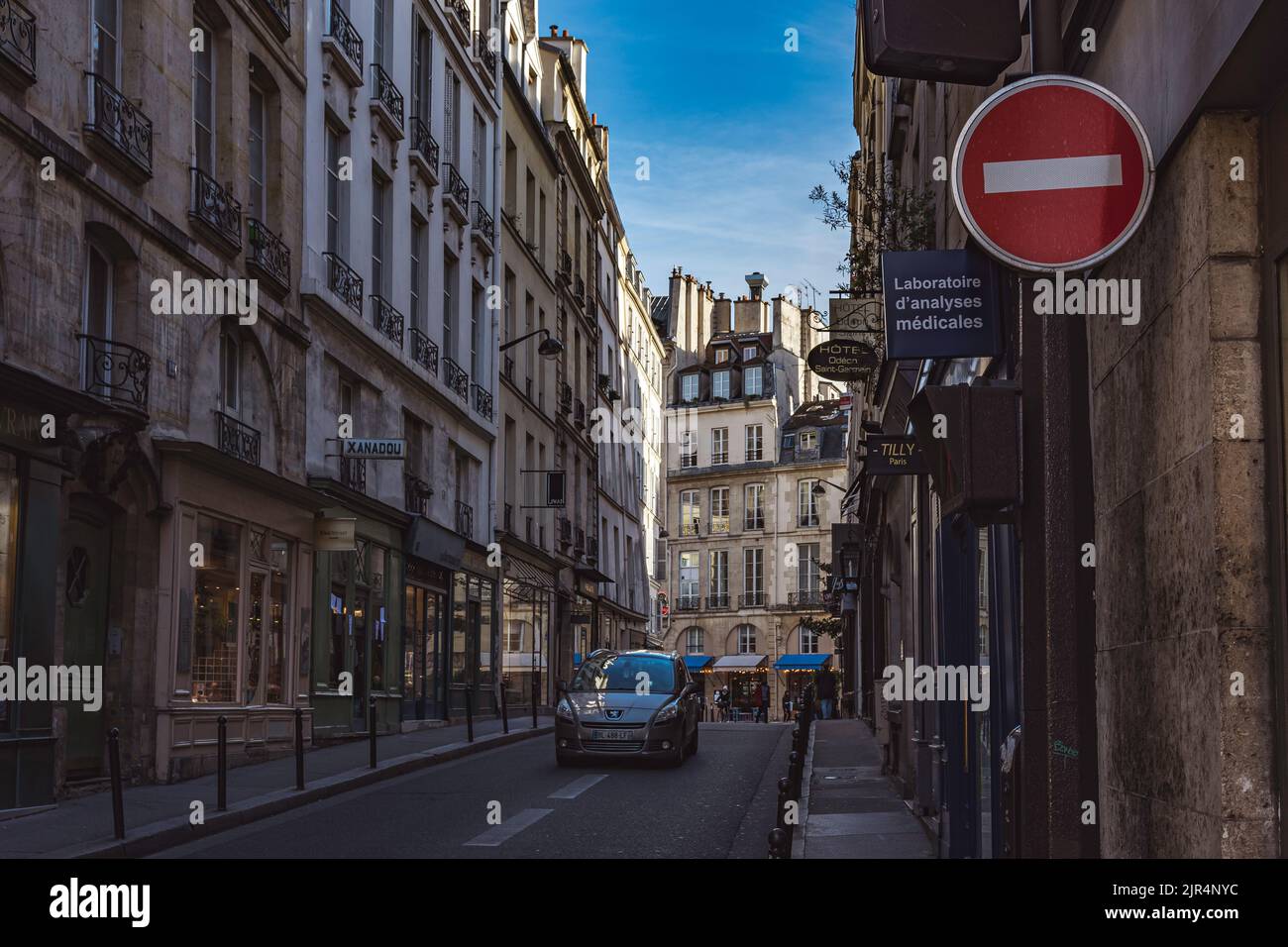 A view of a Peugeot 5008 driving on a street in Paris, France Stock Photo