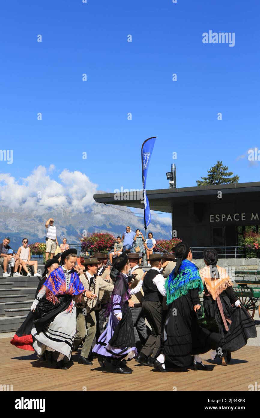 La Rioule. Danses folkloriques. Groupes folkloriques du Pays de Savoie