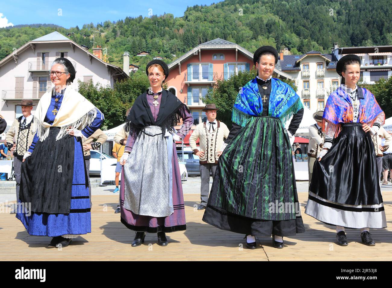 Vêtements réfléchissants Banque de photographies et d'images à haute  résolution - Alamy