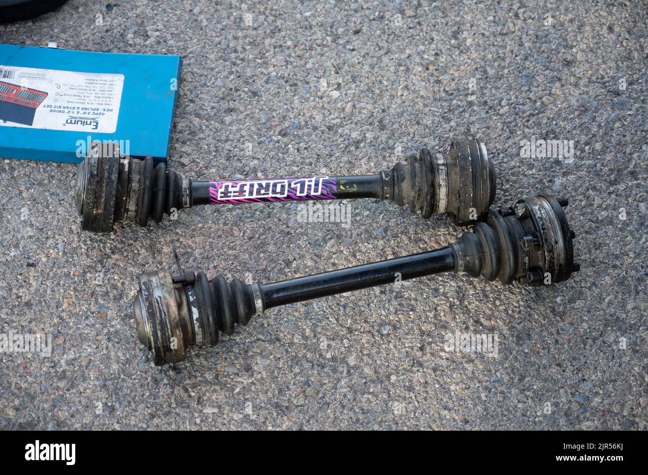 The detail of halfaxles driveshafts of a drift competition sports car