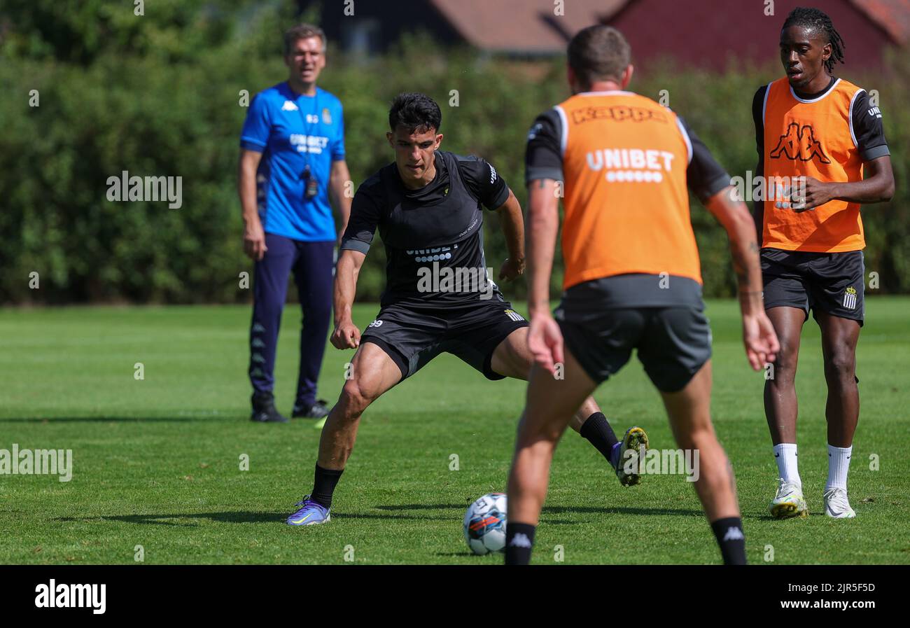 Charleroi's new player Amirhossein Hosseinzadeh pictured in action
